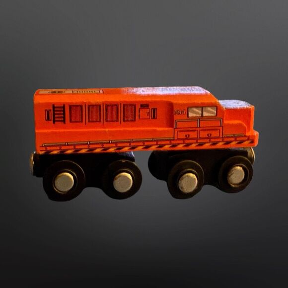 Battat Wooden Engine Train Classic & Compatible Wooden Toy Train Car B4 - Picture 4 of 7